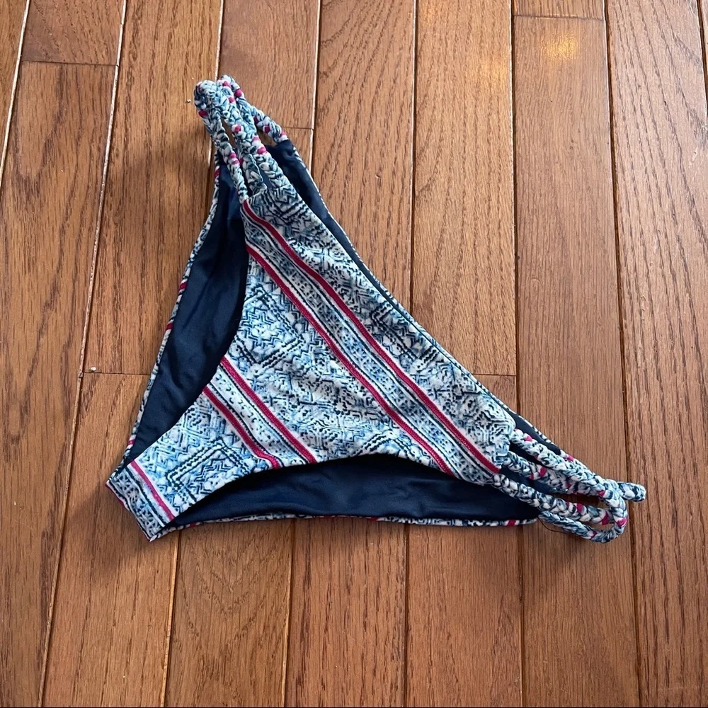 Frankie’s Bikinis Bottom